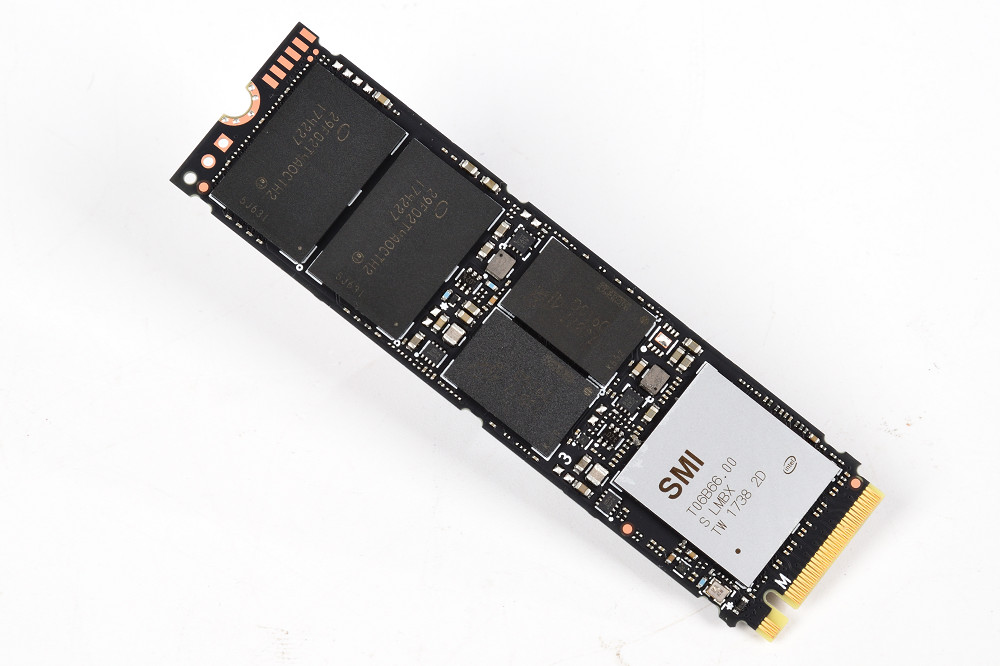 Intel SSD 760p實測：新設計方案加持，讀取速度攻上3230MB/s | XFastest News