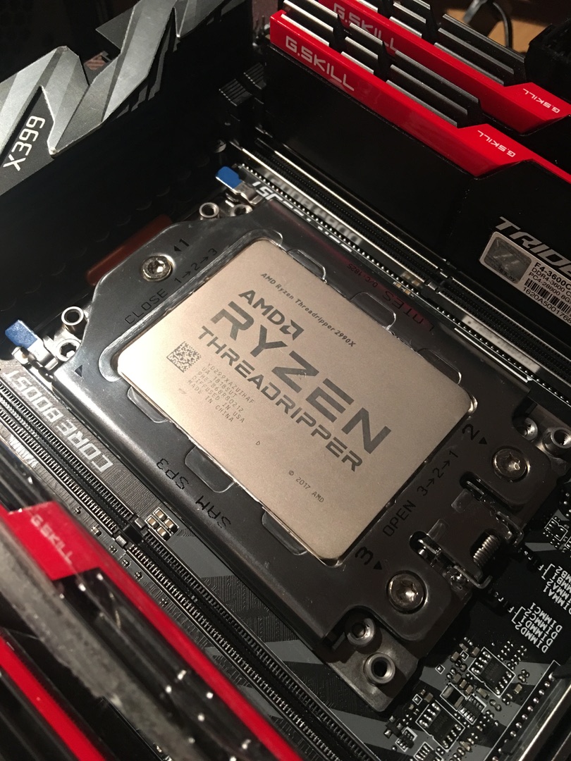 AMD Ryzen Threadripper 2990WX 液態氮極限超頻成績驚人：單核心5955.4 