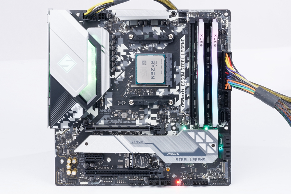 ASRock B550M Steel Legend / 主流定位、功能與用料可靠的B550 中階