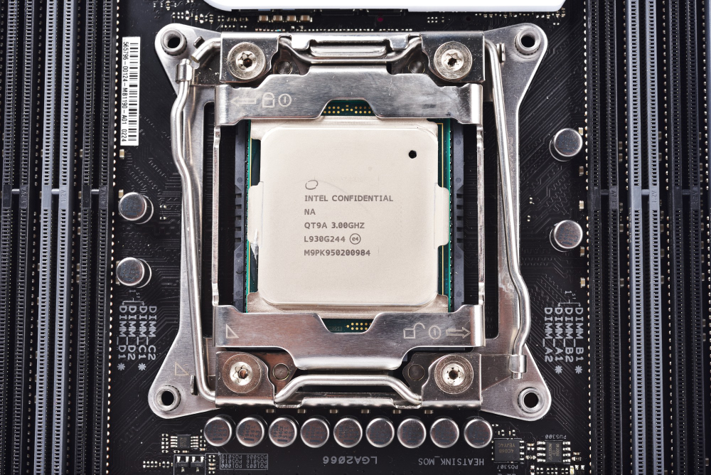 4.9GHz 小意思！Intel Core i9-10980XE 處理器測試報告/ 時脈兇狠性價