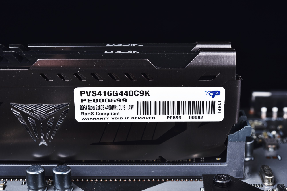 Patriot Memory パトリオットメモリ Viper Steel RGB DDR4 3600MHz PC4